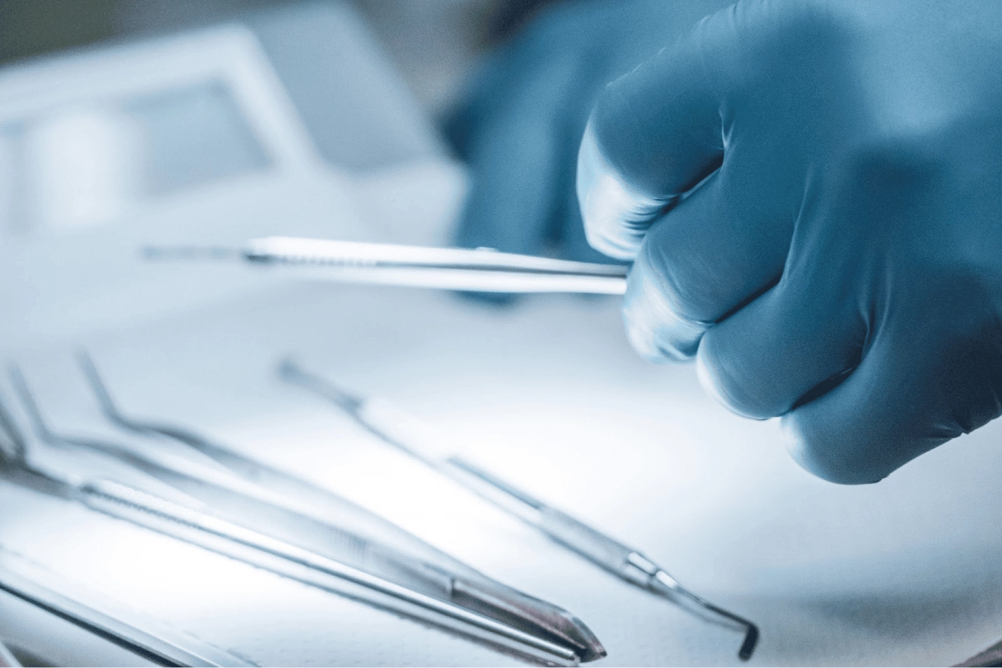 外科神經鉤應用示意圖